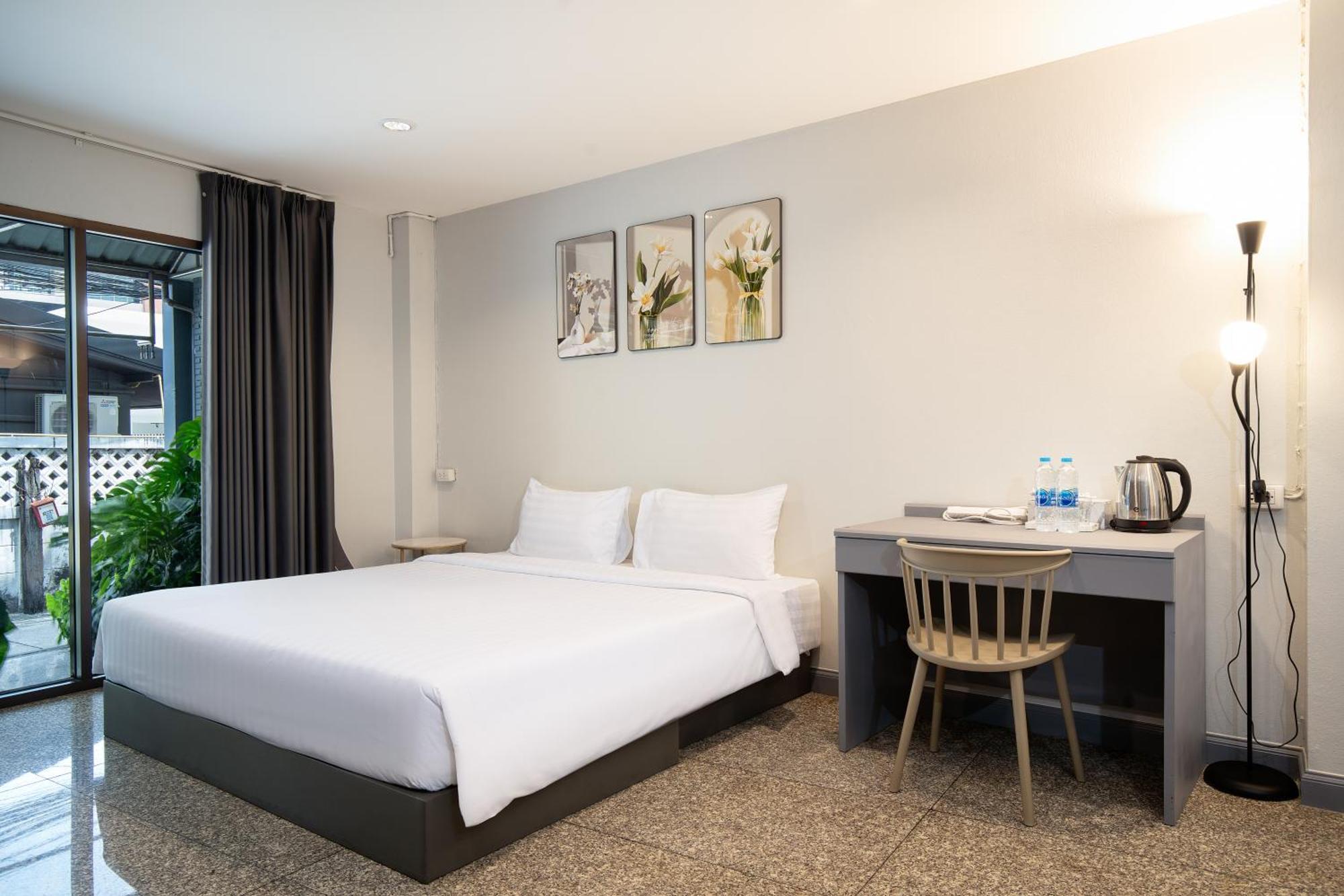 Capitel Rama 4 Aparthotel Bangkok Exterior photo